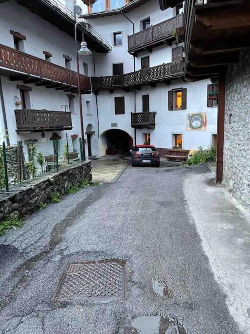 Petite Maison In Centro A Courmayeur Exteriör bild