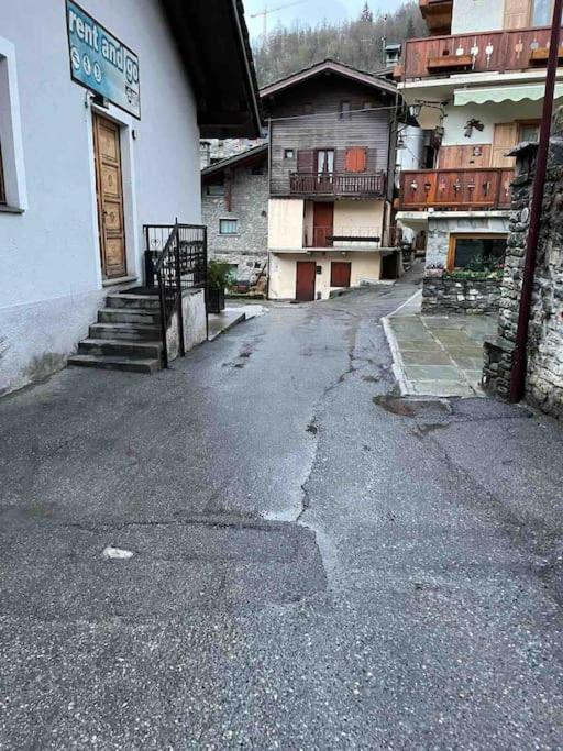 Petite Maison In Centro A Courmayeur Exteriör bild