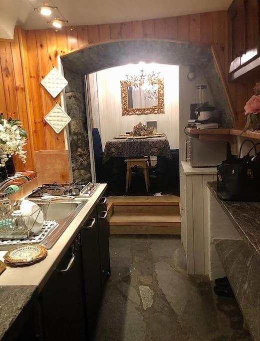 Petite Maison In Centro A Courmayeur Exteriör bild