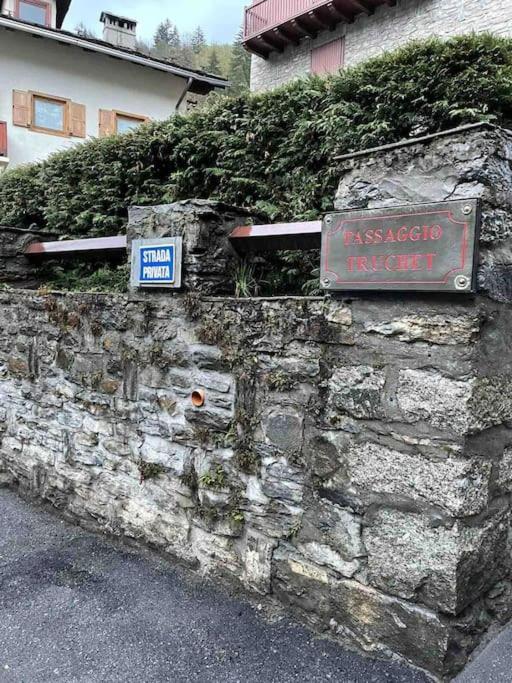Petite Maison In Centro A Courmayeur Exteriör bild